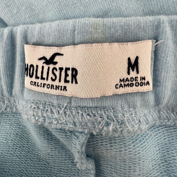 Hollister Blue Dolphin Shorts Size Medium Women’s - Picture 2 of 6